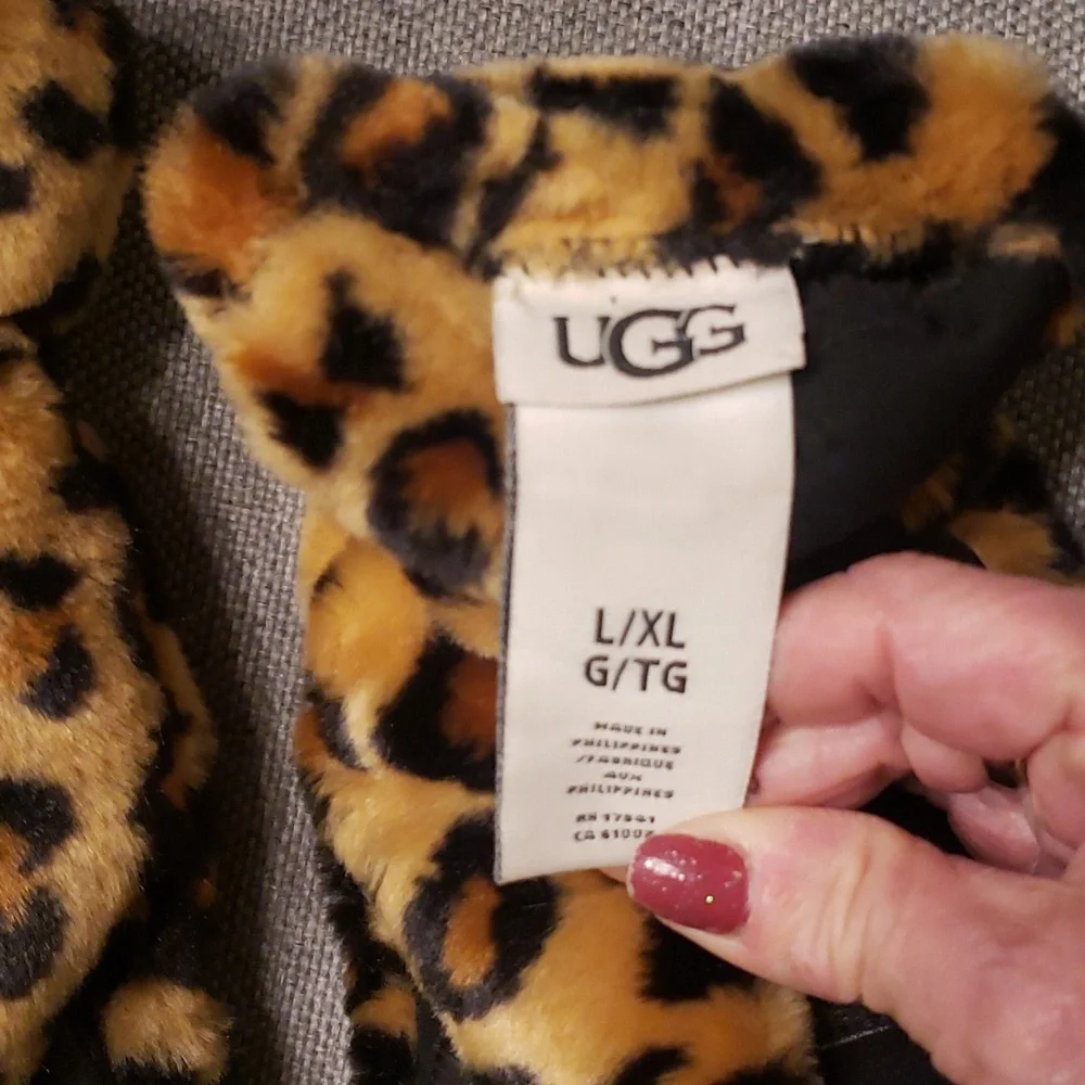 Ugg mittens - Picture 4 of 5